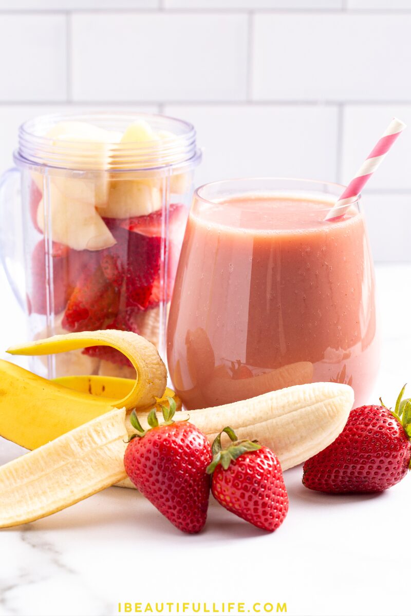 Strawberry and banana smoothie recipe